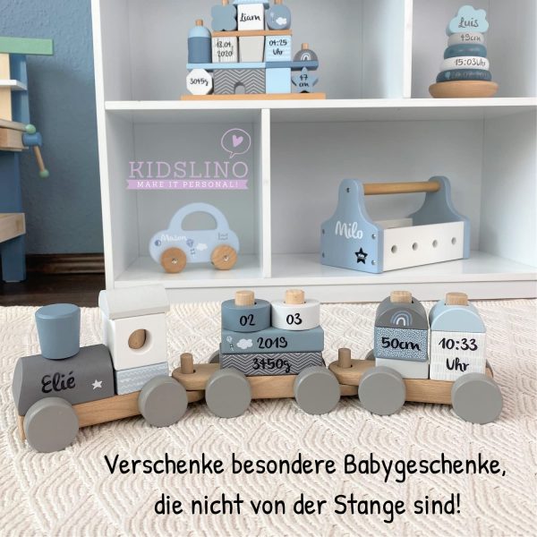 Kidslino Holz Eisenbahn blau - personalisierbar I Geschenk zur Geburt Jungen I Handmade Holzspielzeug mit Steckformen I Personalisierte Geschenke Baby I Holzzug mit Name & Geburtsdaten – Bild 8