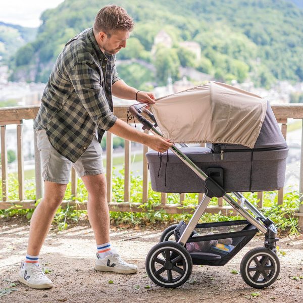 Zamboo Universal Sonnensegel - verstellbarer Kinderwagen Sonnenschutz mit UV Schutz 50 - flexibles Sonnenverdeck für Babywanne - Beige – Bild 6